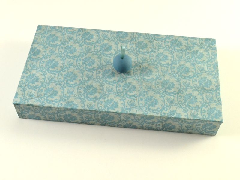  - Schachtel mit aufliegendem Deckel - blaue Ornamente