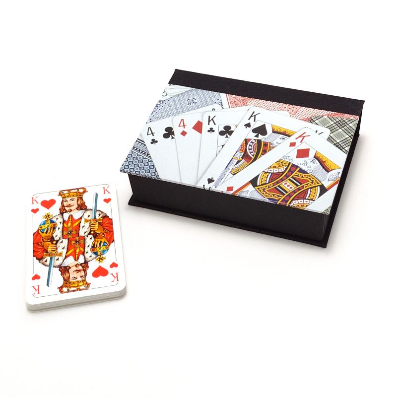  - Schachtel für Spielkarten / Spielkartenschachtel mit passendem Papier bezogen  
