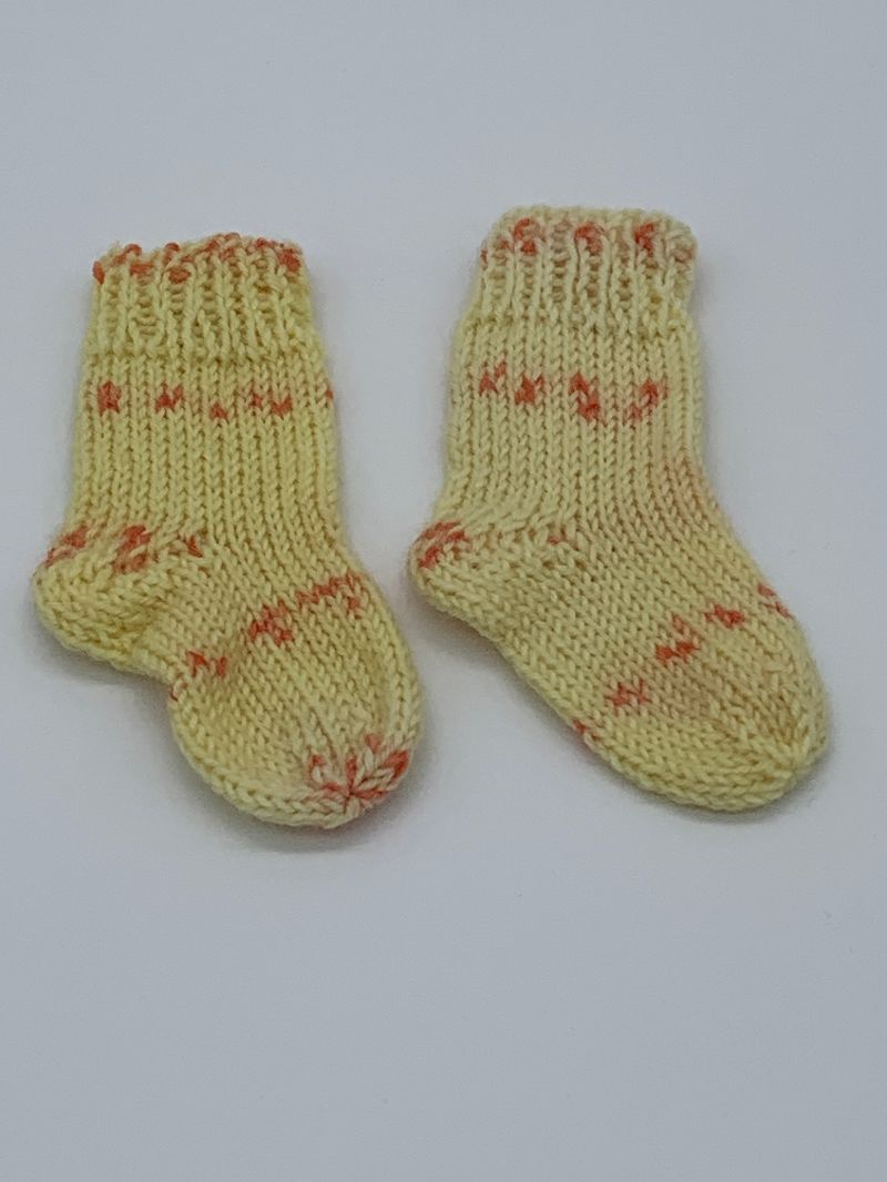 0-3 Monate Frühchen - Neugeborenen Baby-Socken 8cm Fußlänge handgestrickt - gelb (Kopie id: 100338469) (Kopie id: 100338666)