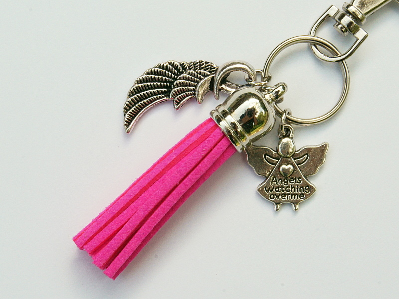 Schlüsselanhänger Taschenanhänger Glücksbringer Engel Flügel Quaste pink