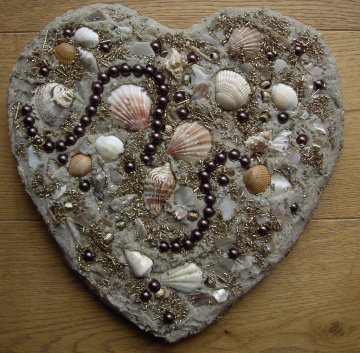 Muschelbild  STRANDGUT  Collage Geschenk zu Valentinstag Muttertag Herz Herzbild Handarbeit Unikat Badezimmerbild 
