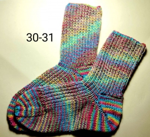  handgestrickte Socken, Größe 30/31, 1 Paar Regenbogenfarben, Sockenwolle mit Baumwollanteil 