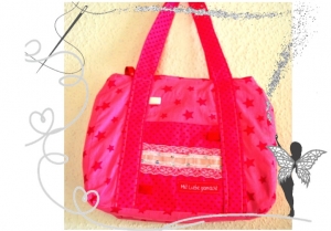 Schicke , kleine , rosa Kindertasche mit Spitzenbordüre für kleine Mädchen,Kindergartentasche